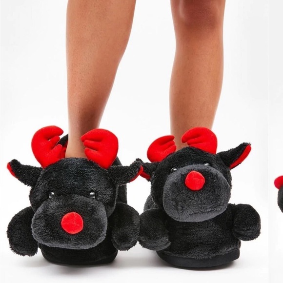 NWT Black reindeer slippers with red nose sold out FIRM - Picture 1 of 5